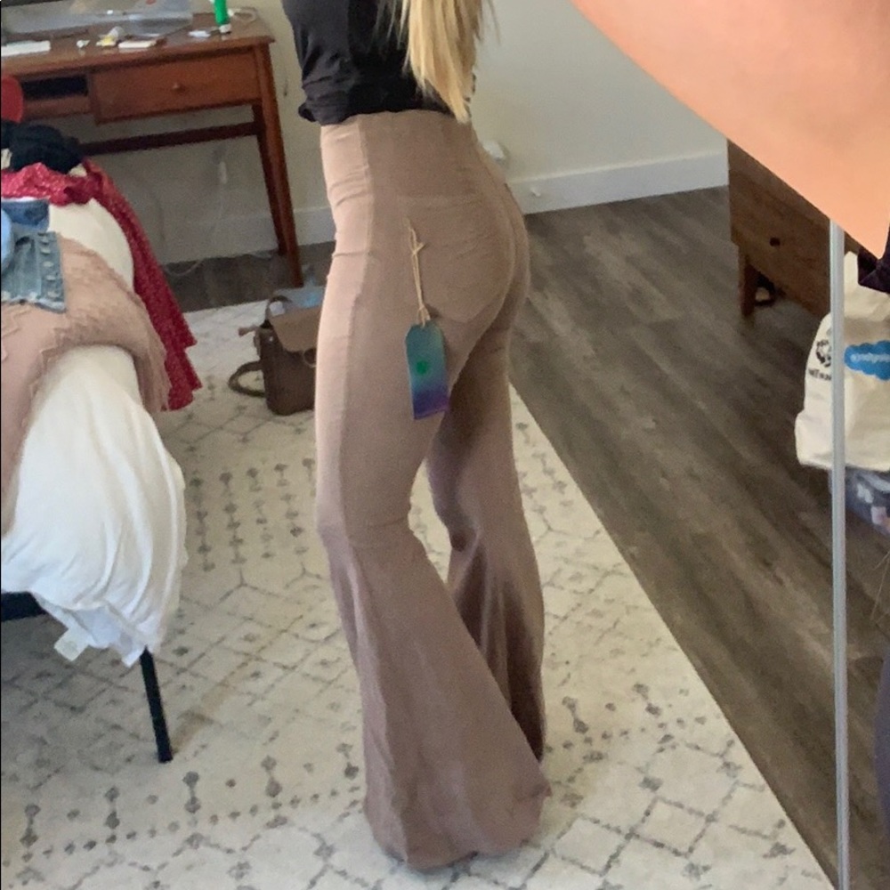 Show me your mumu Berkeley bells (sold out online) - Picture 3 of 6